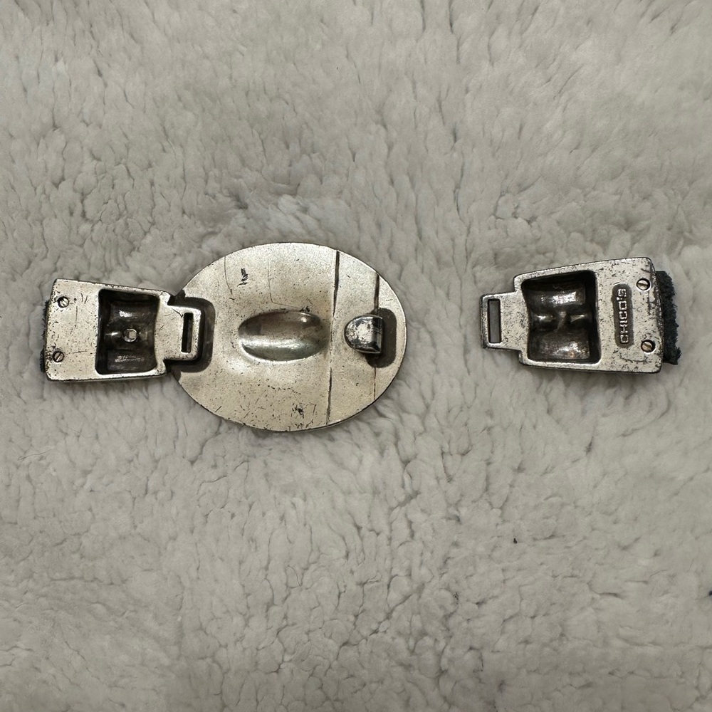Belt clasp - this was the clasp to a belt. Belt broke. Price is clasp only. - Picture 4 of 7